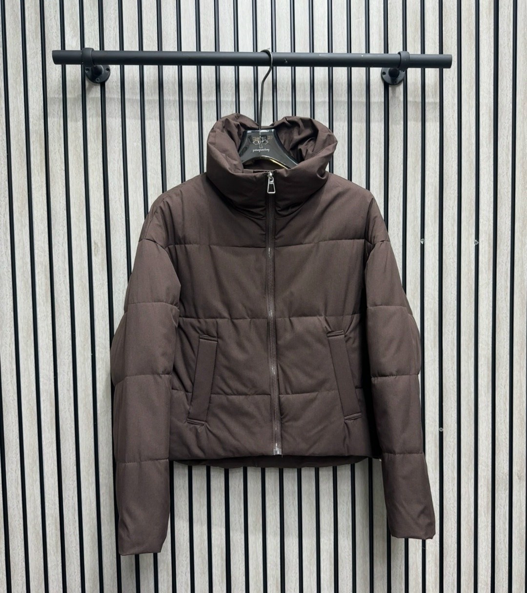 утеплённая короткая куртка серый,куртка,утеплённая короткая куртка серый o`stin lj6833o02-95,пуховая куртка,куртка женская демисезонная