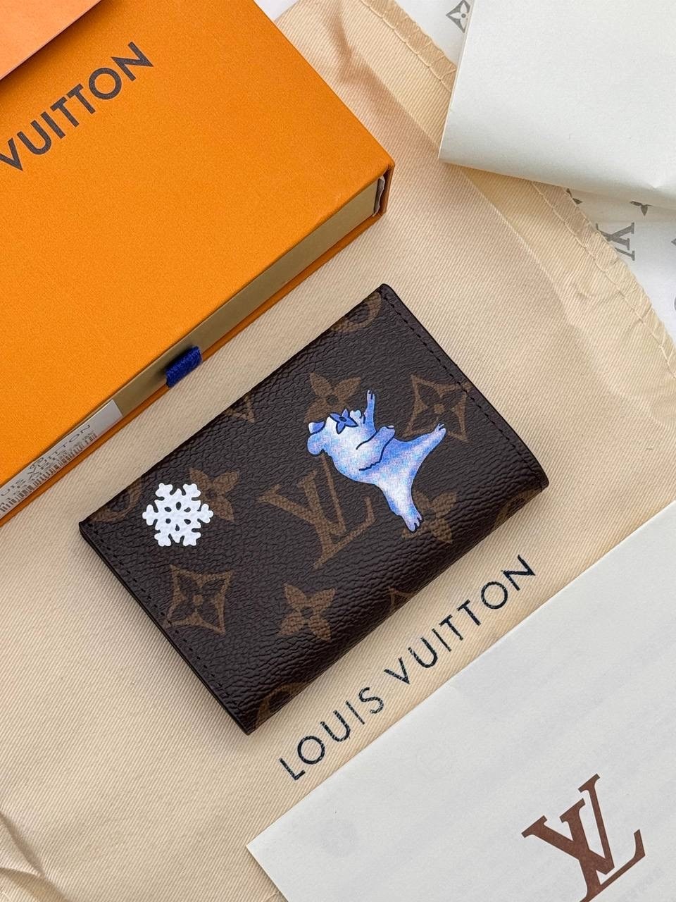 обложка на паспорт louis vuitton,louis vuitton картхолдер,кошелек louis vuitton,портмоне кошелек louis vuitton,кошелек женский луи виттон