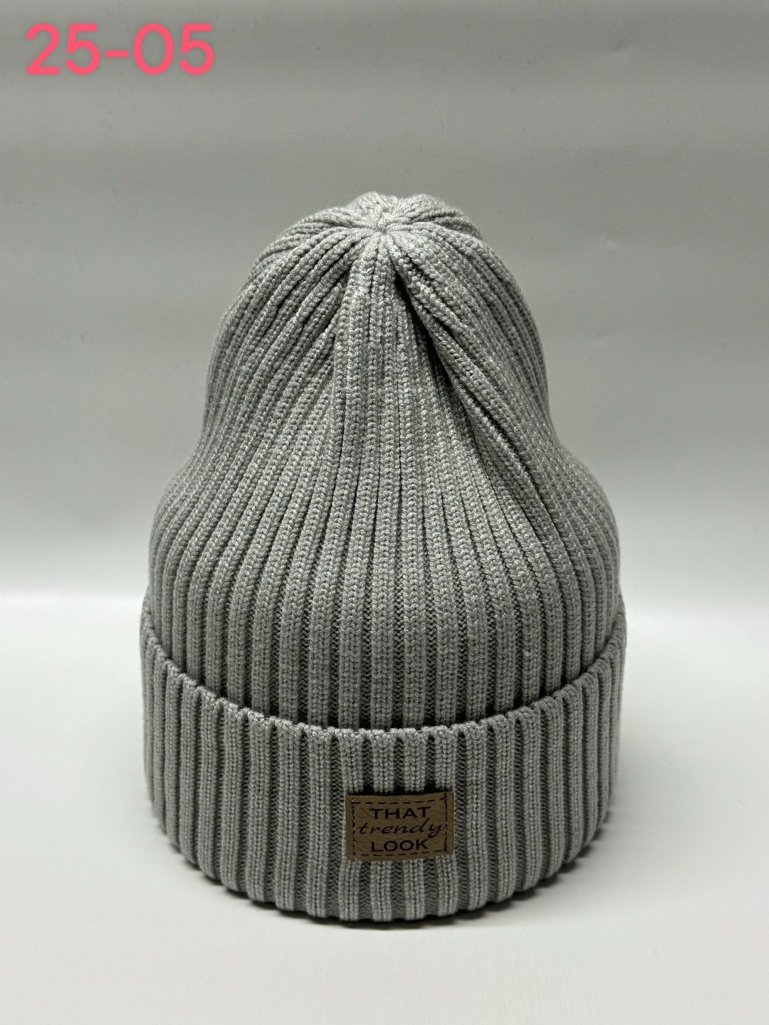 шапки,шапка женская,шапка вязаная,демисезонная шапка,шапка для женщин