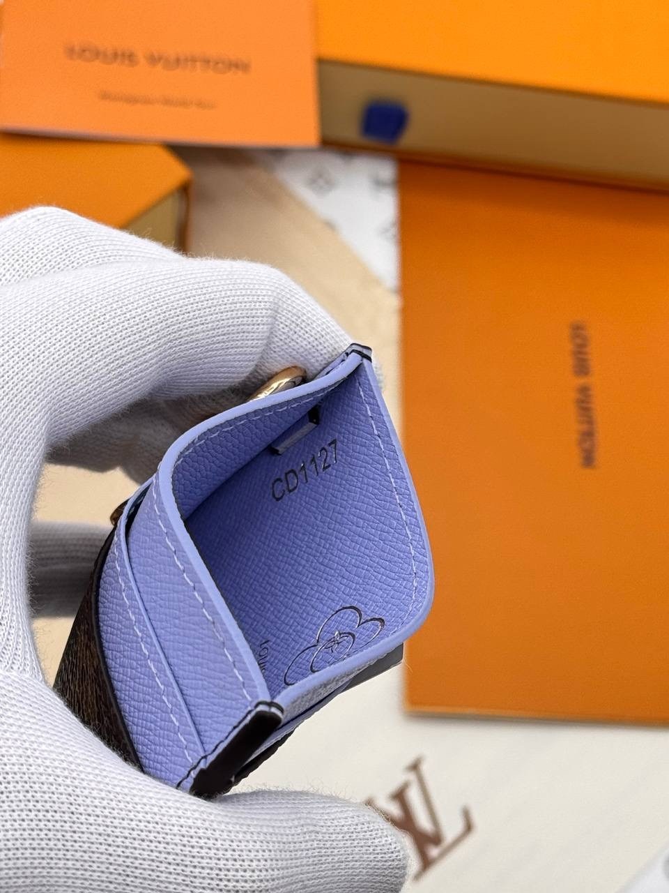 louis vuitton картхолдер,louis vuitton кошелек,визитница картхолдер louis vuitton,брелок для сумки,женские кошельки