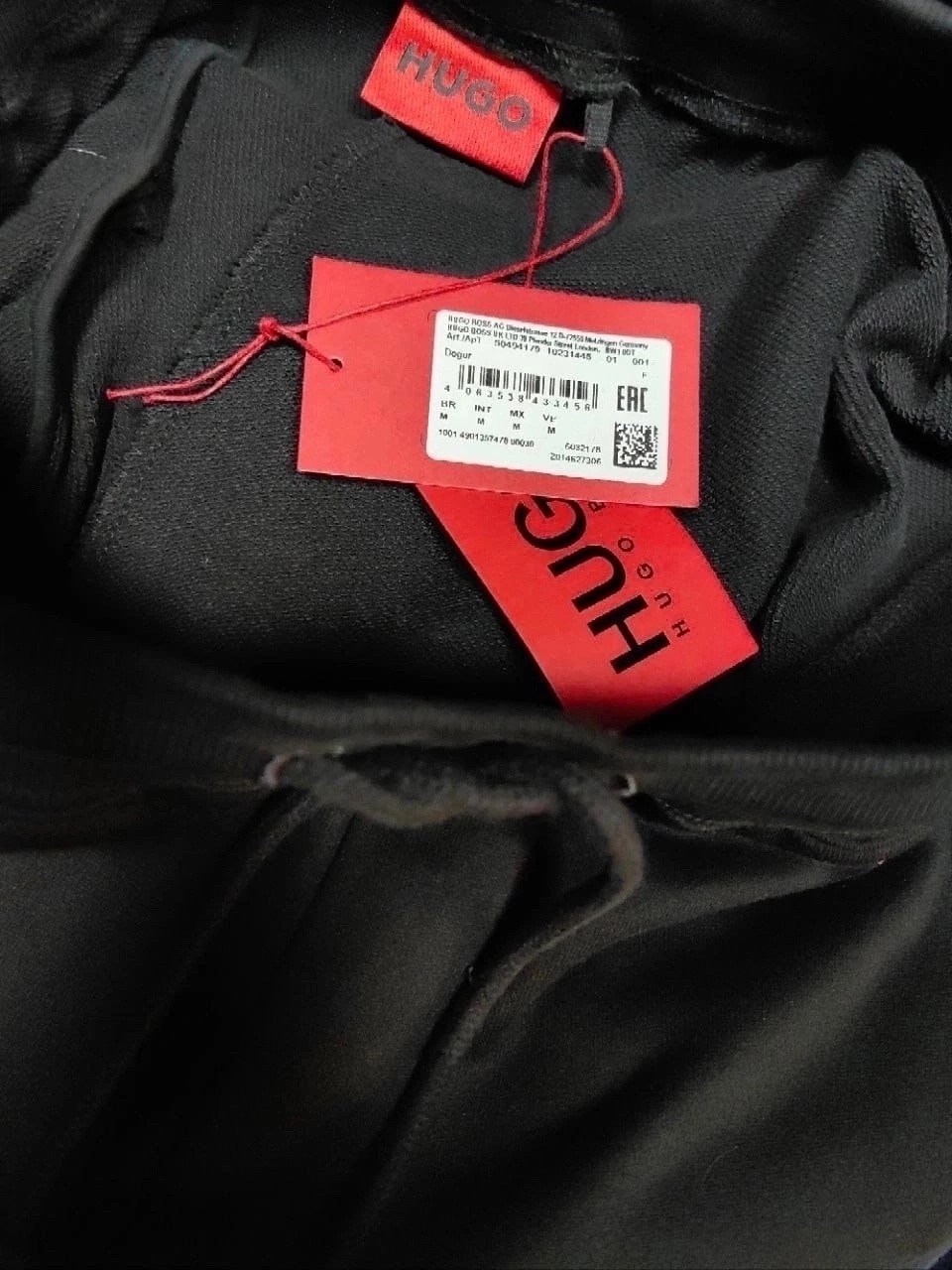 спортивные брюки hugo,хлопковые джоггеры hugo,джоггеры hugo,спортивный брюки,черные спортивные брюки