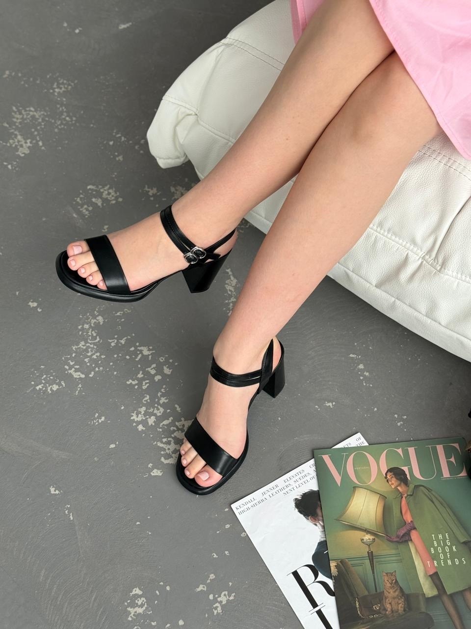 босоножки женские,босоножки зеленые на высоком каблуке,босоножки на платформе,стильные босоножки,босоножки на каблуках