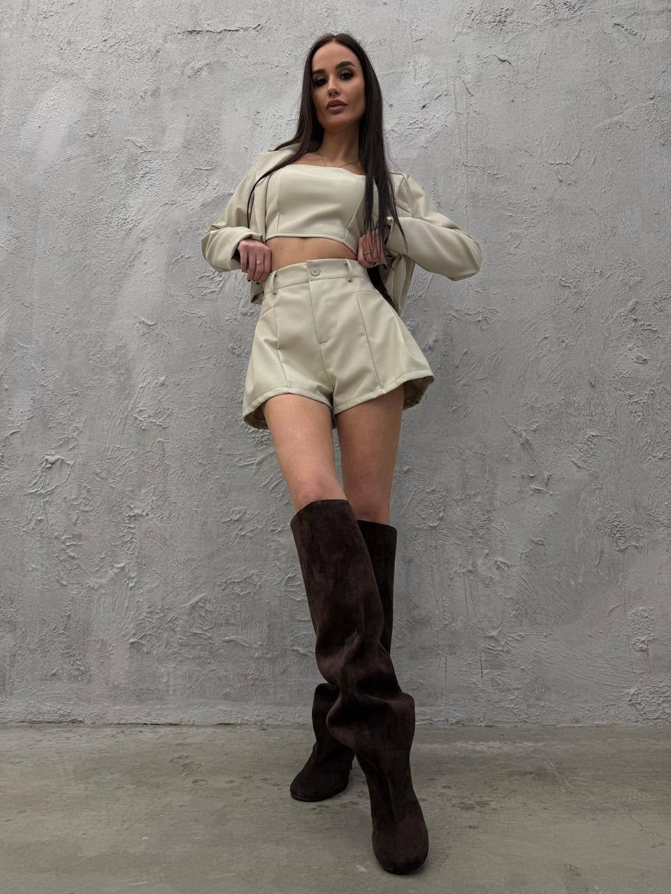 костюм из экокожи,,кожаные шортики,кожаный костюм с юбкой,шорты эко кожа