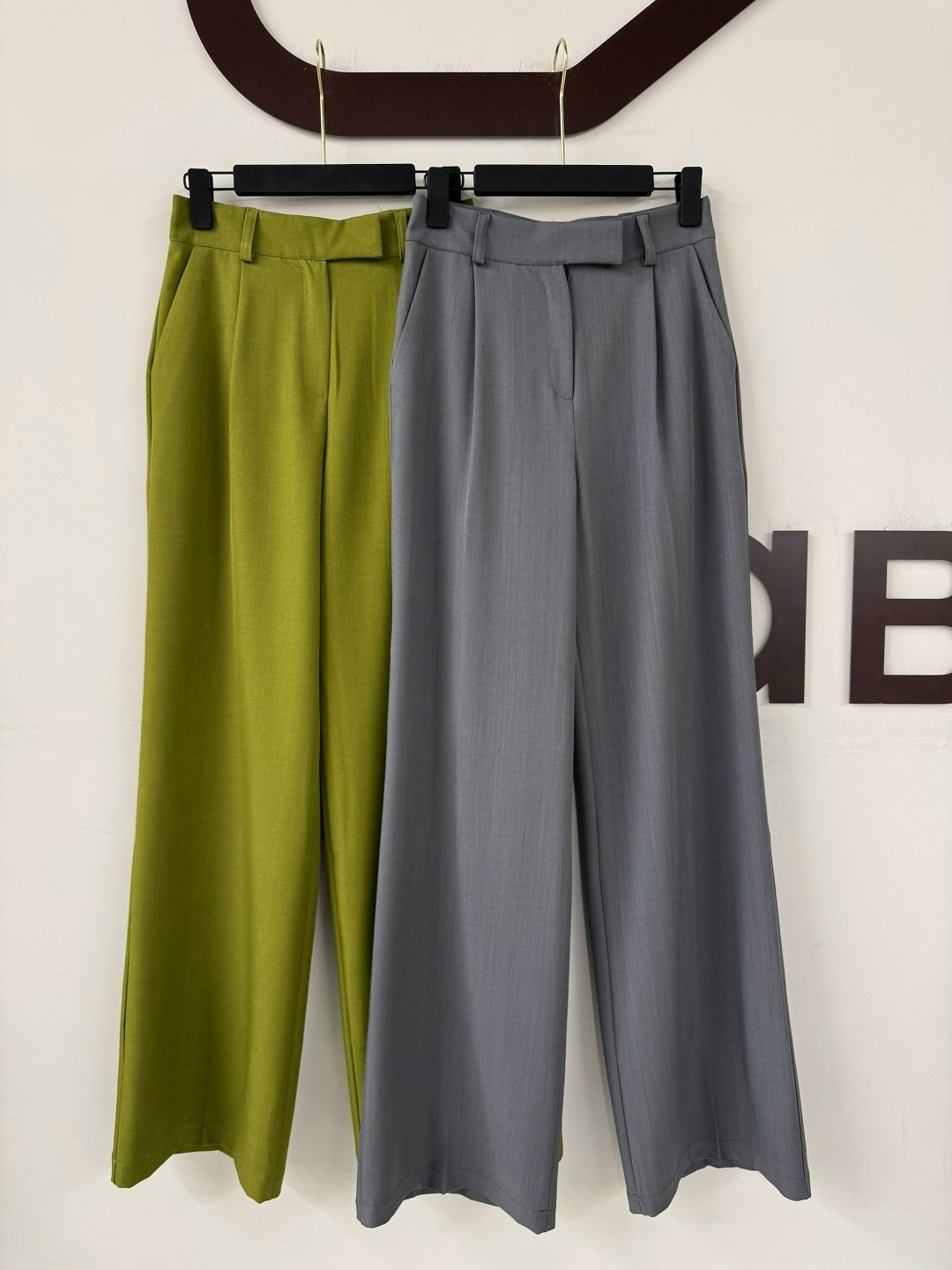 брюки модные,белые брюки,широкие брюки,брюки стильные