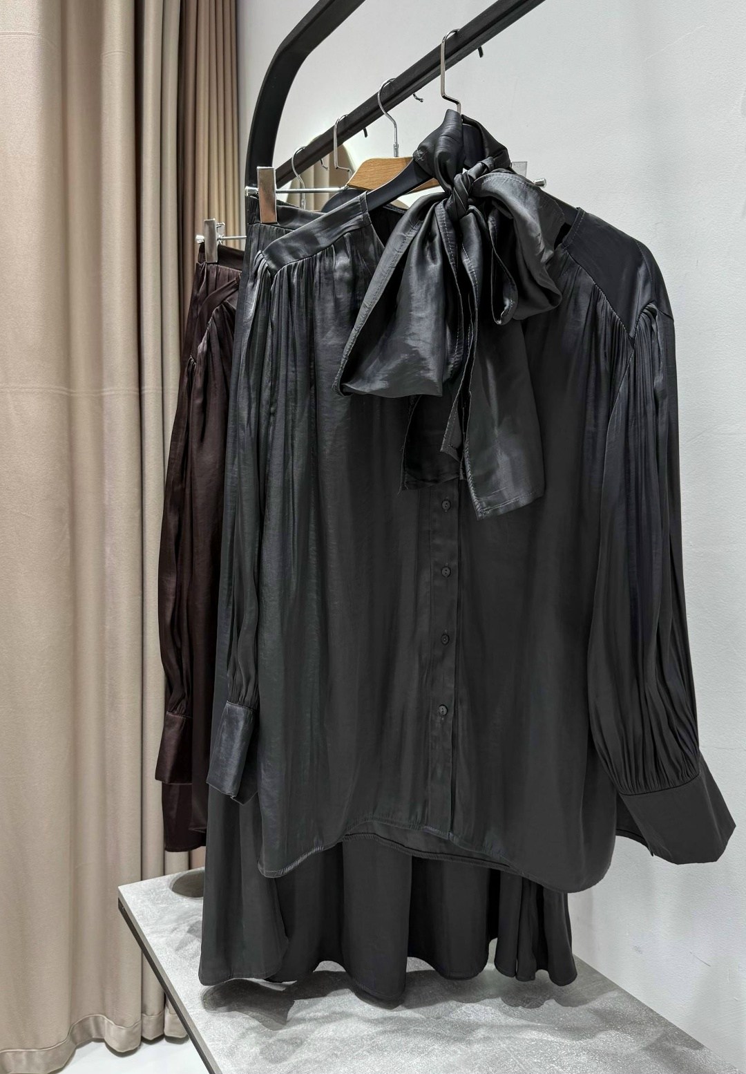 шелковые брюки,атласные брюки,брюки широкие,костюм женский,брюки женские широкие