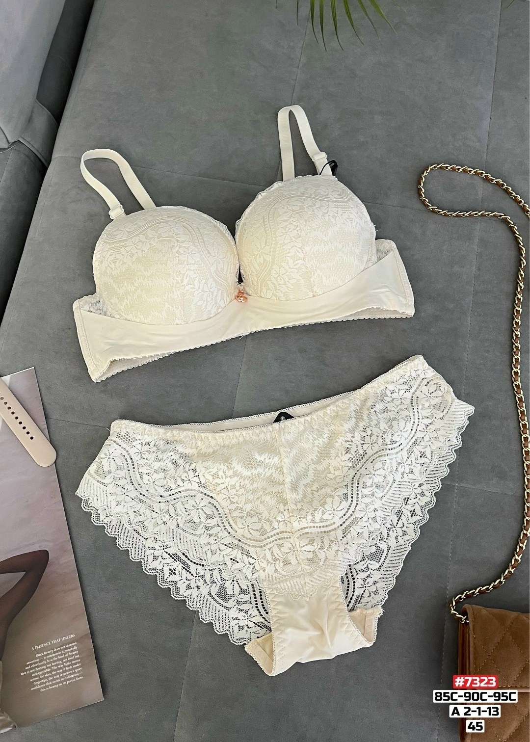 комплект женского нижнего белья,комплект нижнего белья,комплект белья женский,нижнее белье комплект кружевное,комплект женского кружевного нижнего белья