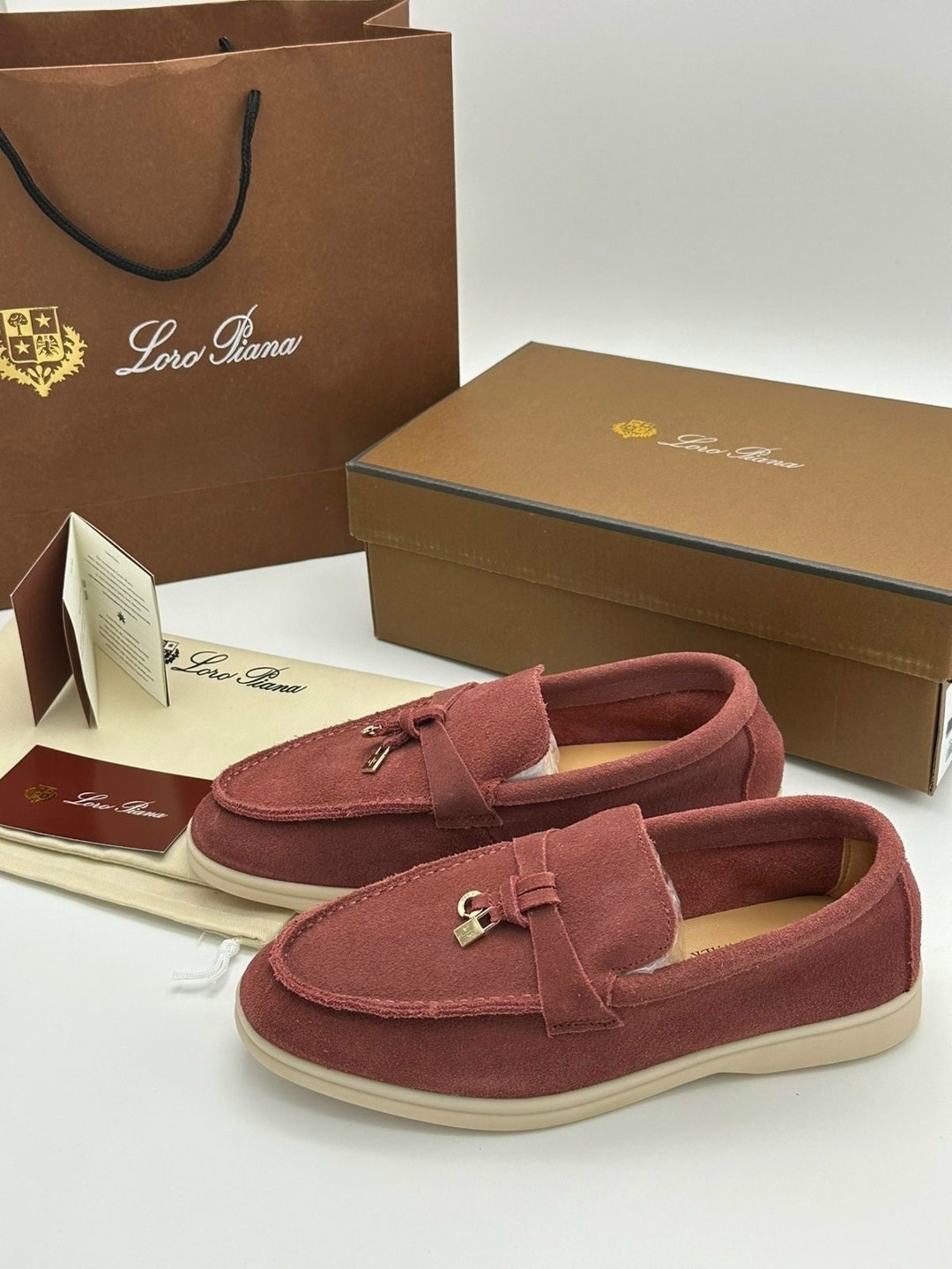 женские лоферы loro piana,,loro piana лоферы женские замшевые,лоферы натуральная замша,лоро пиано лоферы зеленые