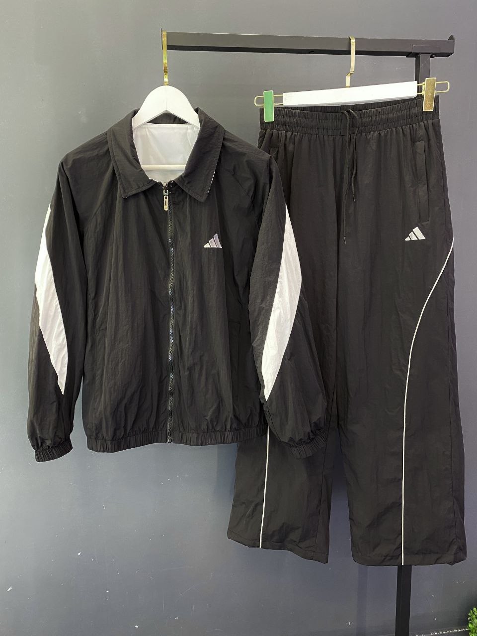 спортивный костюм adidas,спортивный костюм adidas 90х,костюм адидас 90е,спортивный костюм адидас,мужской спортивный костюм adidas