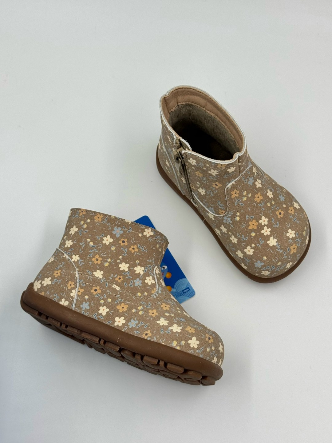 угги детские,,детская ,детские сандалии,детские ботинки