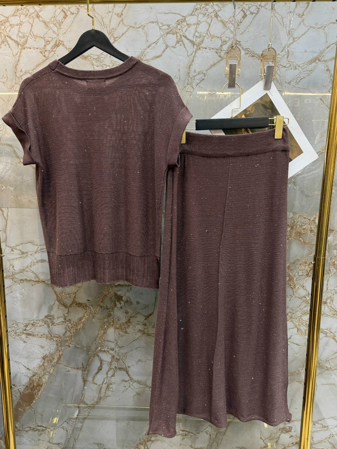 костюм с юбкой трикотажный теплый,женский костюм brunello cucinelli,трикотажный костюм с юбкой,костюм с юбкой,костюм с джемпером и юбкой