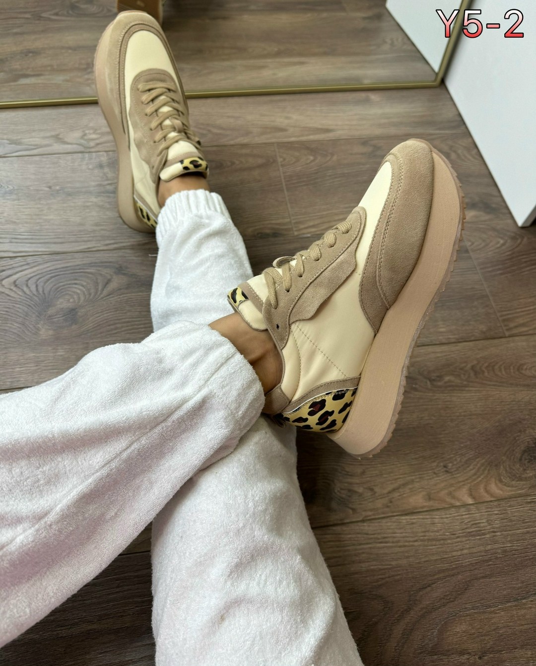 кроссовки женскиe,, женская,кроссовки бежевые,спортивная