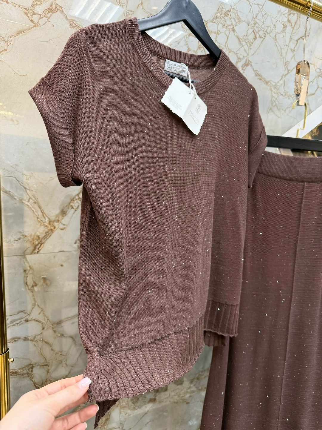 костюм с юбкой трикотажный теплый,женский костюм brunello cucinelli,трикотажный костюм с юбкой,костюм с юбкой,костюм с джемпером и юбкой