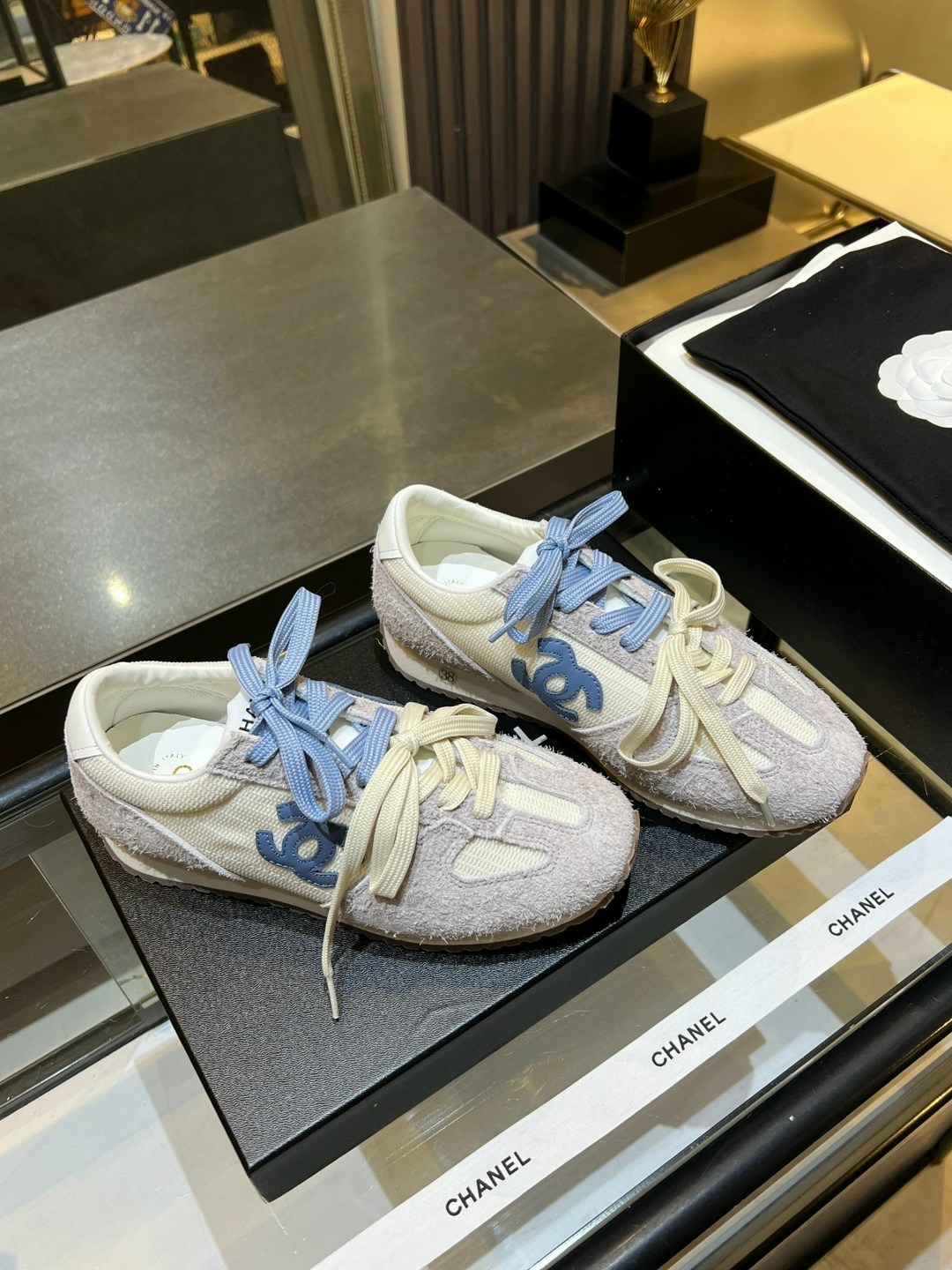 ,кроссовки chanel,кроссовки женские chanel,кроссовки шанель женские,кроссовки шанель голубые