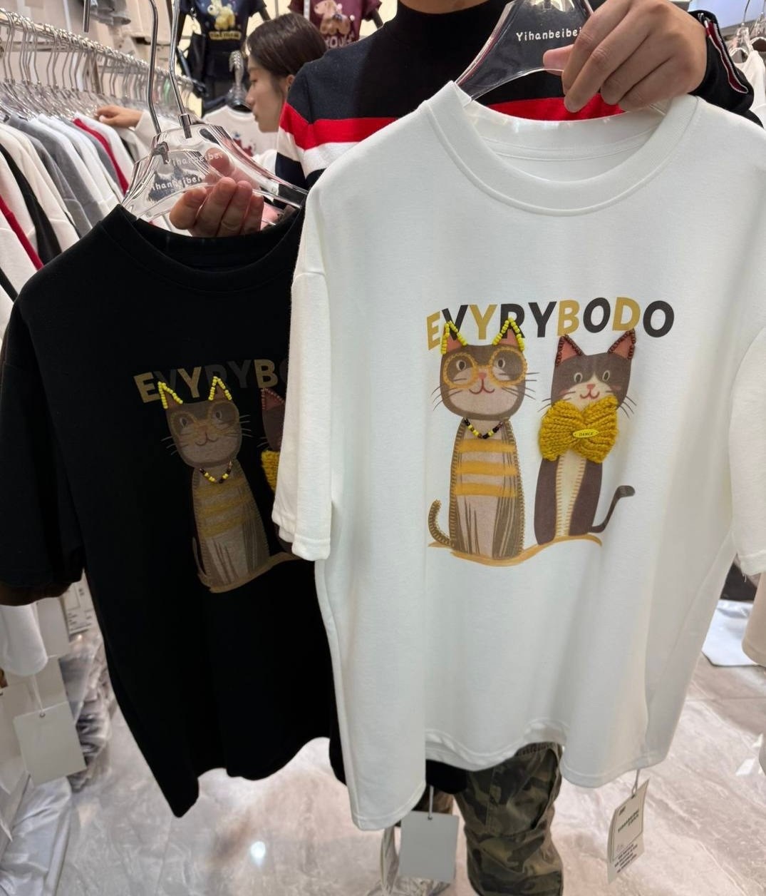 женские футболки с принтом,футболка оверсайз женская,футболки женская,футболки оверсайз для девушек с принтом,футболка с принтом