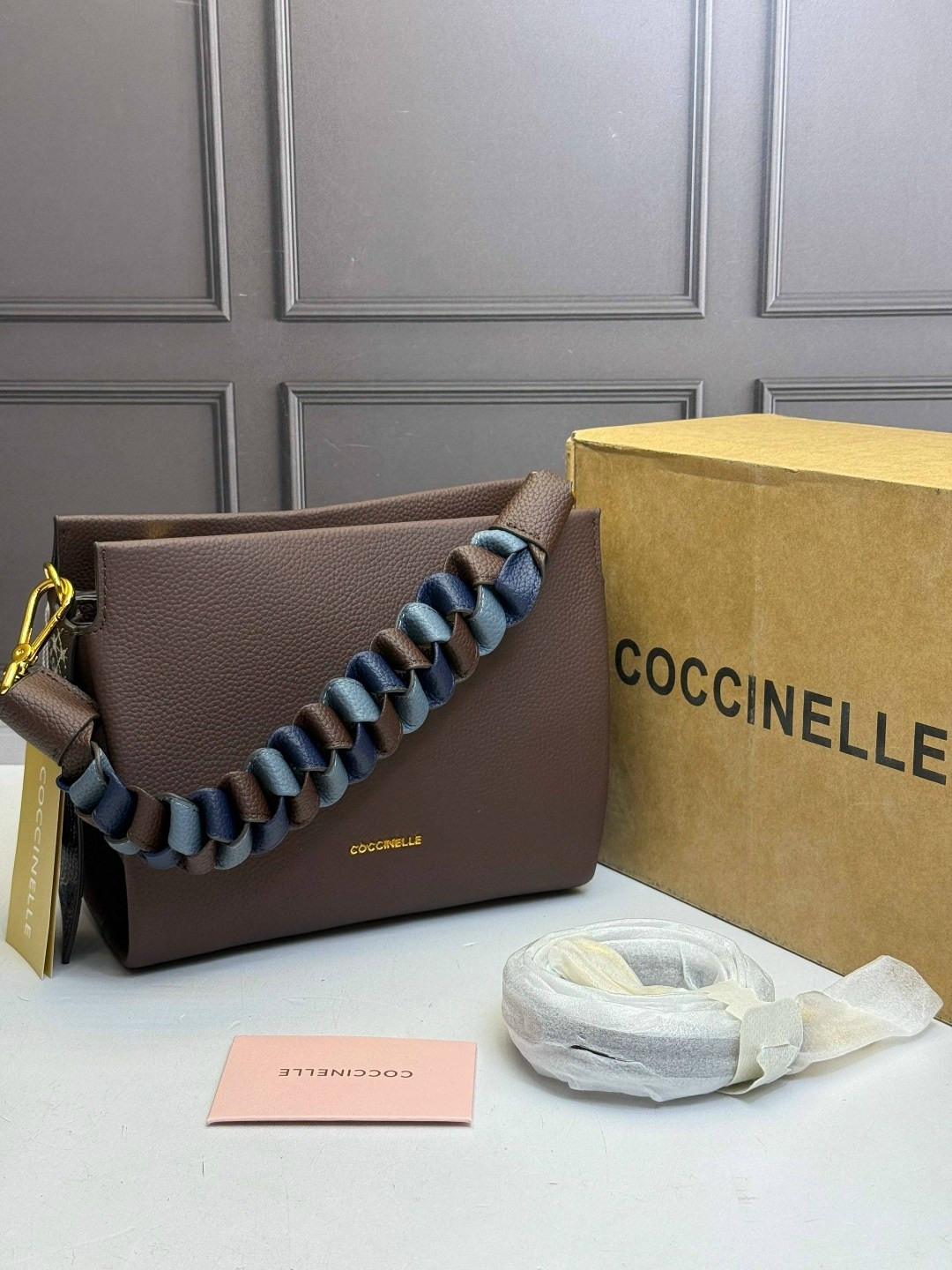 сумка coccinelle,сумка женская coccinelle,стильная сумочка,женская сумка,сумка