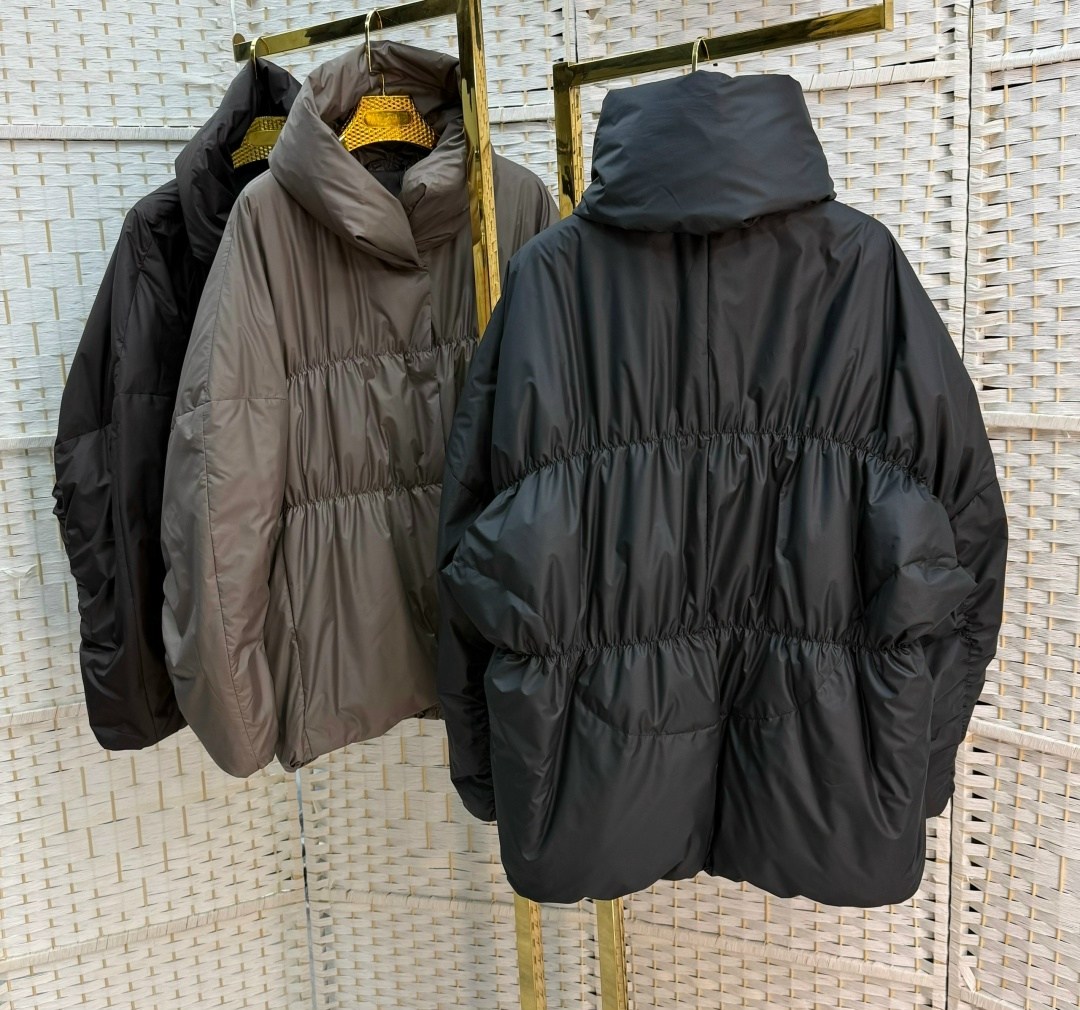 куртка стеганая оверсайз с капюшоном okxana utova brand,женская куртка оверсайз 27883 (коричневый),куртка оверсайз,куртка оверсайз демисезонная,демисезонная куртка