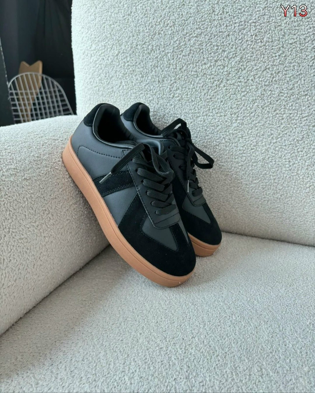 обувь,женская обувь,юбка с рубашкой,женские кеды,юбка школьница