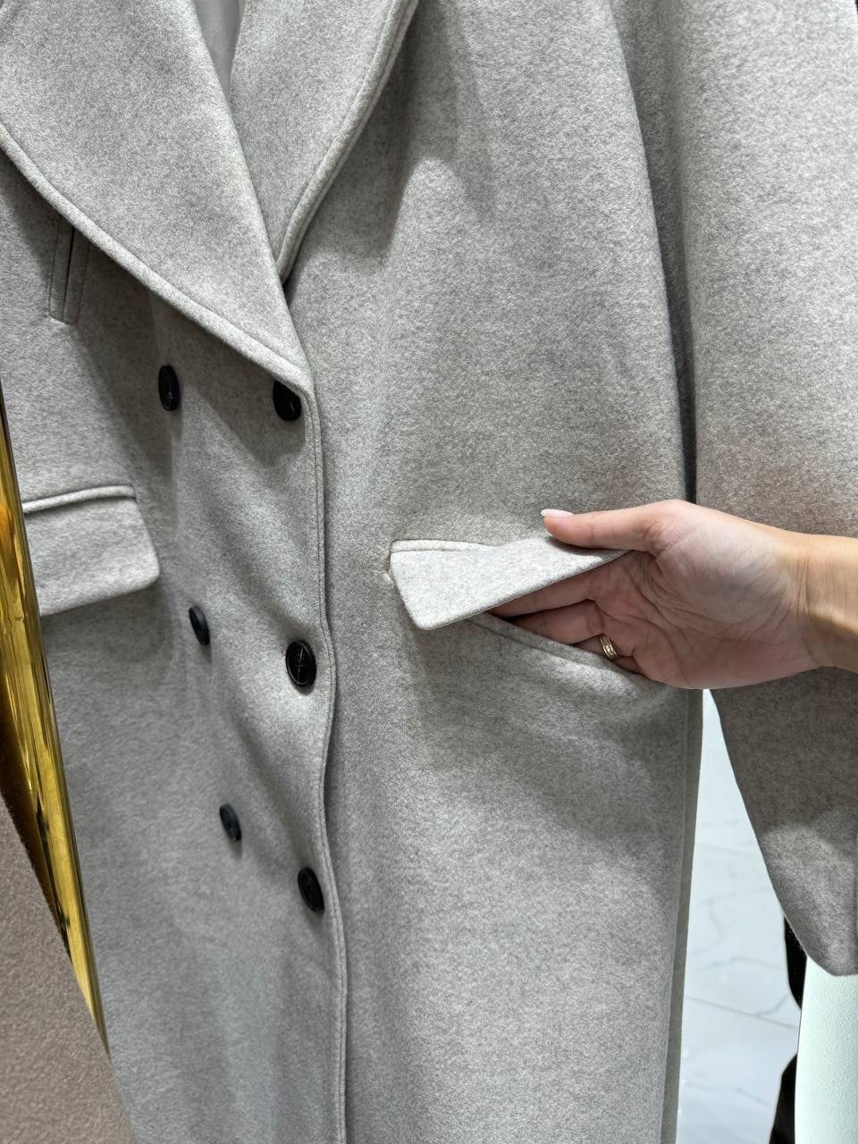 пальто оверсайз,модное пальто,белое пальто оверсайз,длинное пальто,образы с пальто