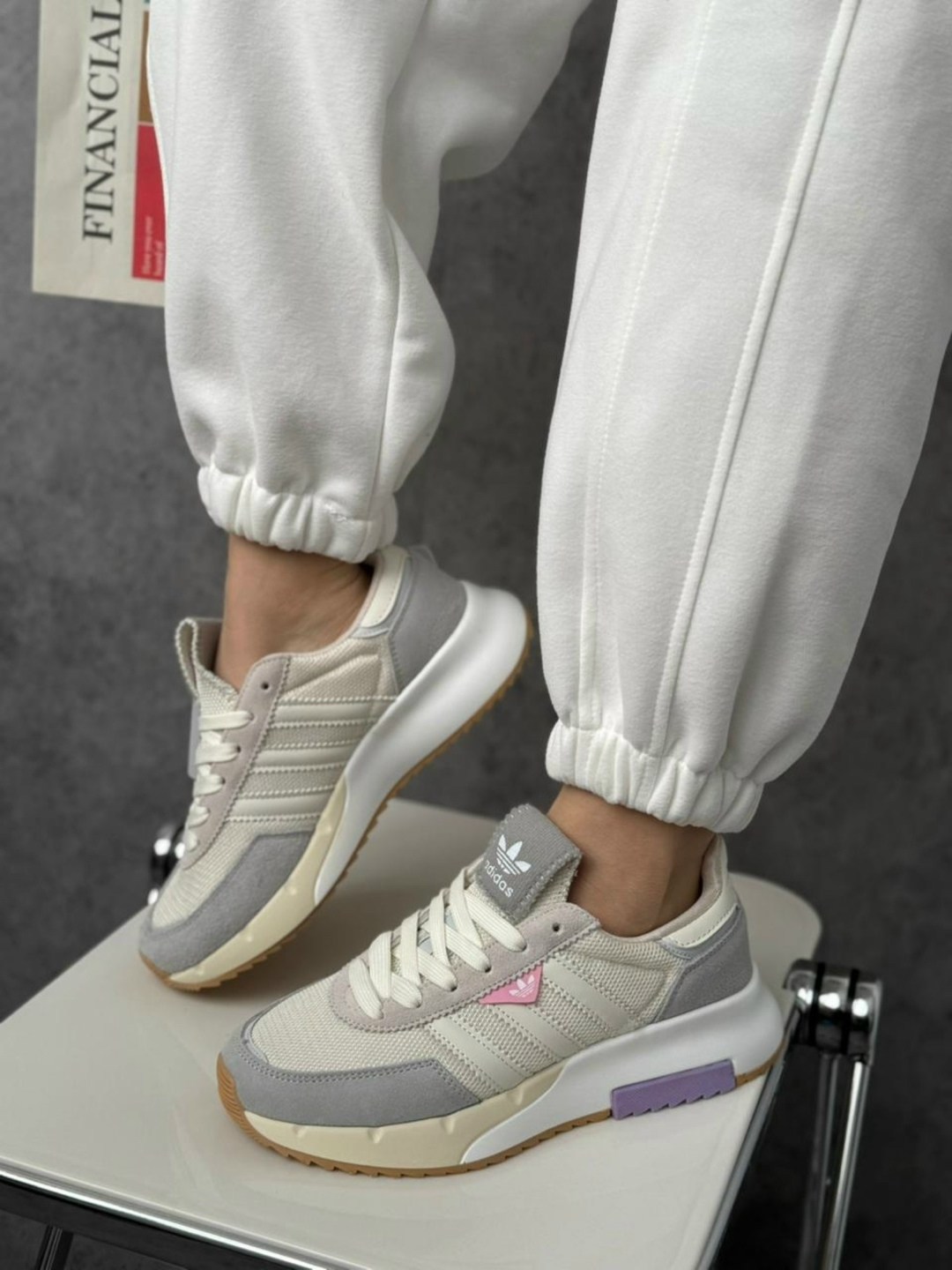 кроссовки женские adidas,кроссовки adidas,adidas женские,оригинальные кроссовки adidas,adidas original