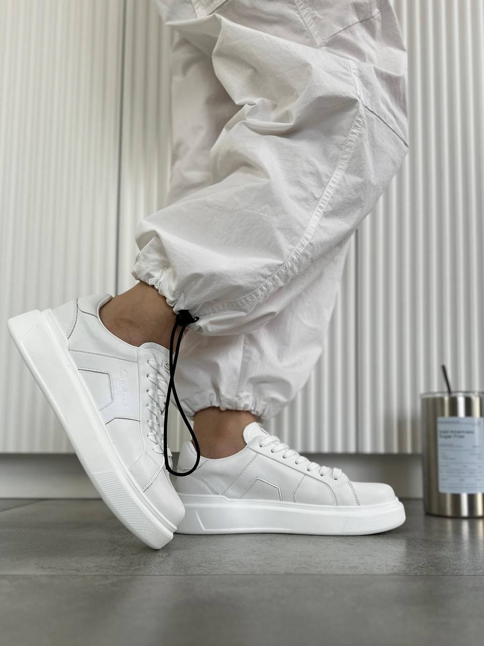 кроссовки женскиe,,кроссовки прада женские,белые кроссовки,кроссовки мужские женские