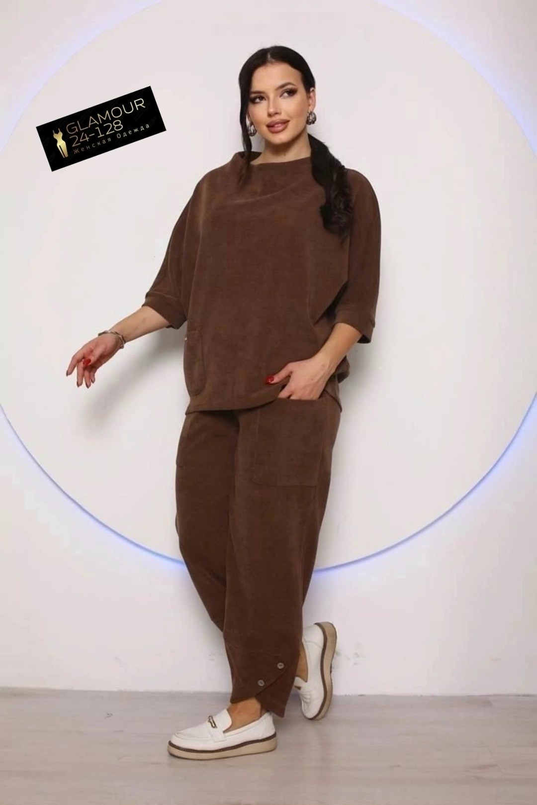 женский костюм ткань вилвет,костюм женский вельвет туника с брюками для больших размеров цвет бордовый размер 54,костюм женский туника с брюками из вельвета больших размеров от velesway,брючный костюм