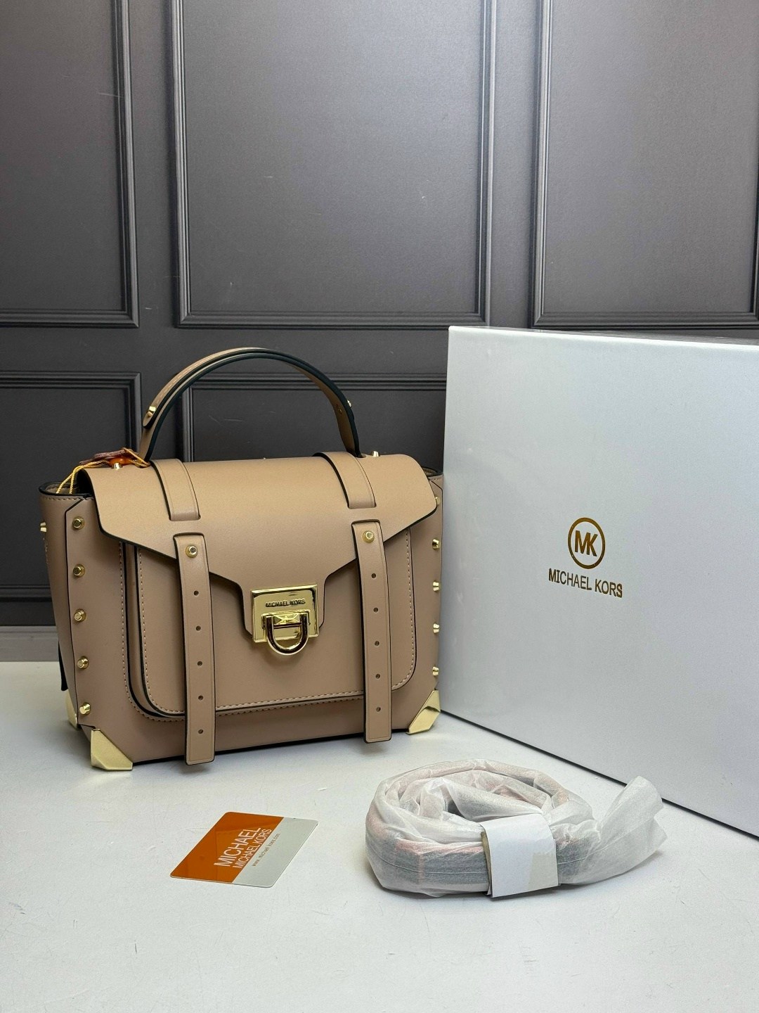 женская сумка michael kors,майкл корс манхэттен сумка,michael kors сумка,michael kors сумка женская кожаная,сумка michael kors натуральная кожа