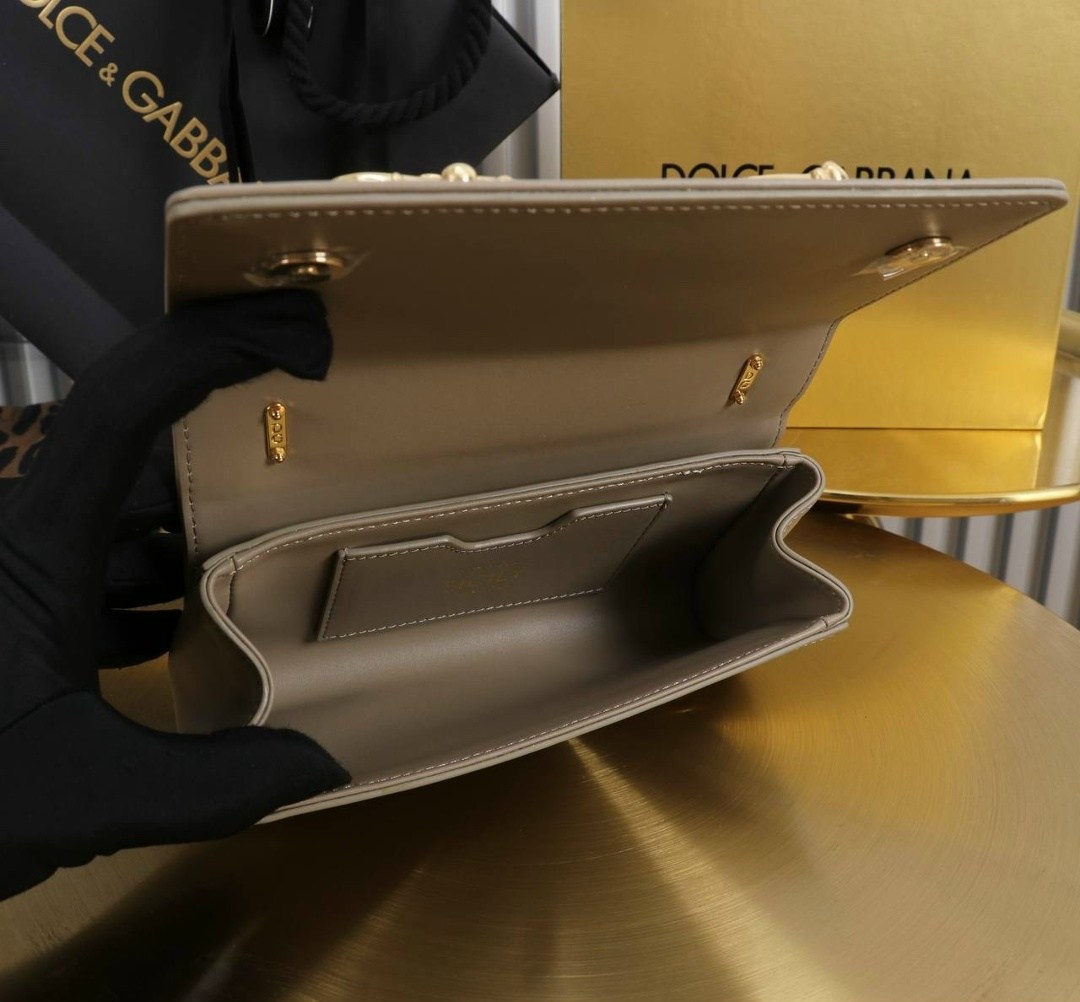 dolce gabbana сумка,дольче габбана сумка лого,dolce gabbana женские,сумка дольче габбана,сумка dolce gabbana xx anniversary