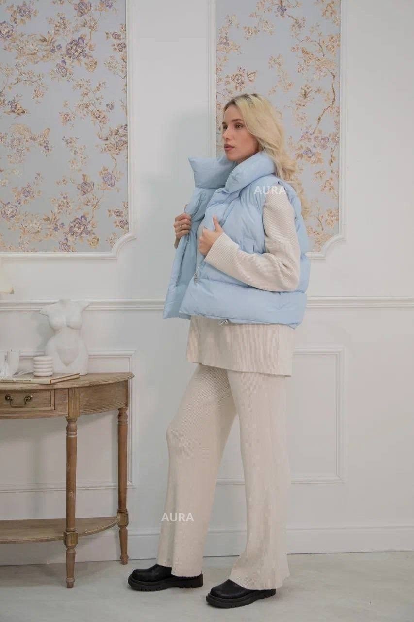 теплый жилет,куртка удлиненная,женская куртка,женские пуховики,шарф женские