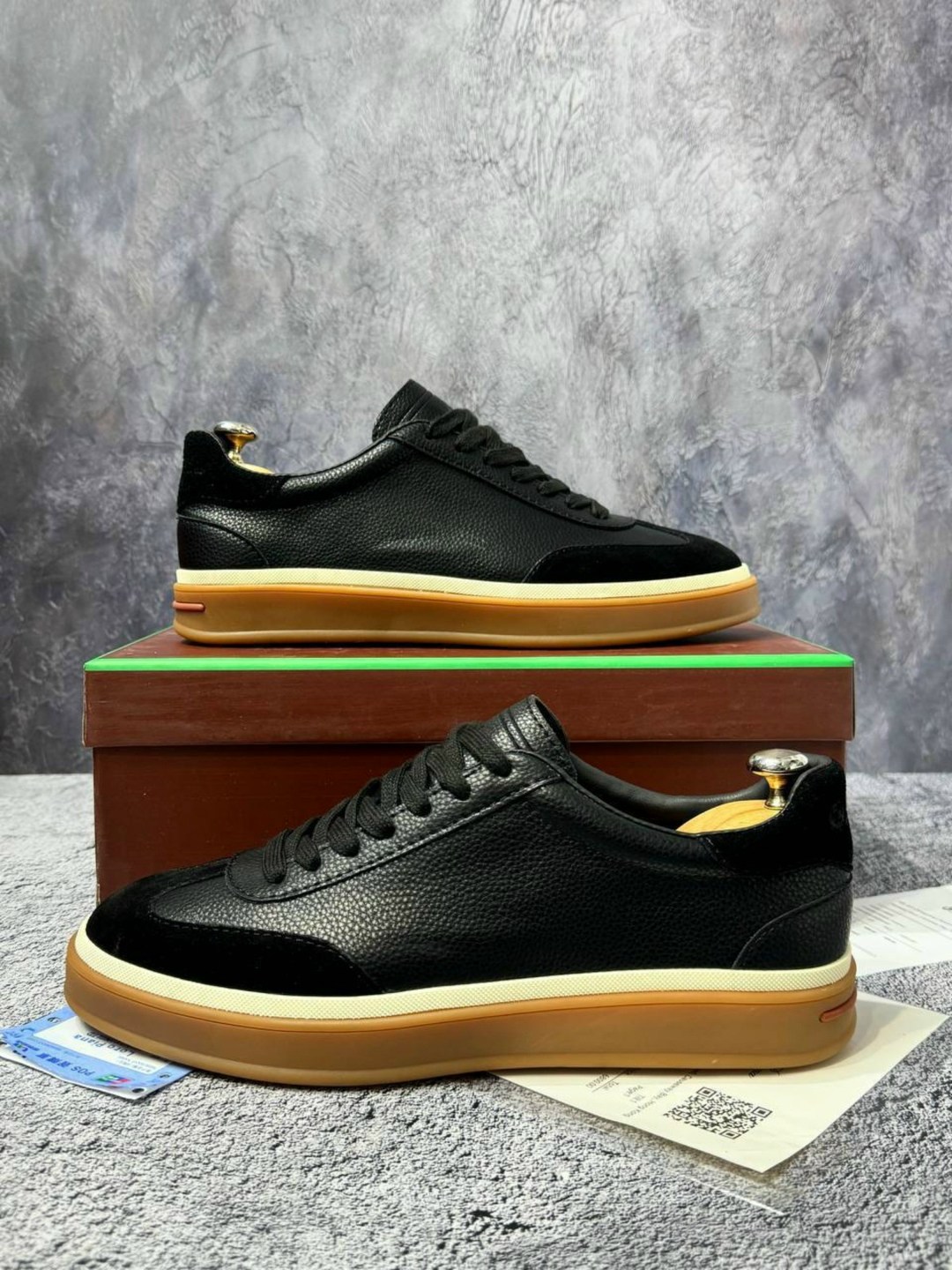 ,кроссовки loro piana,кеды loro piana,женские кроссовки из замши loro piana черные,кеды классические