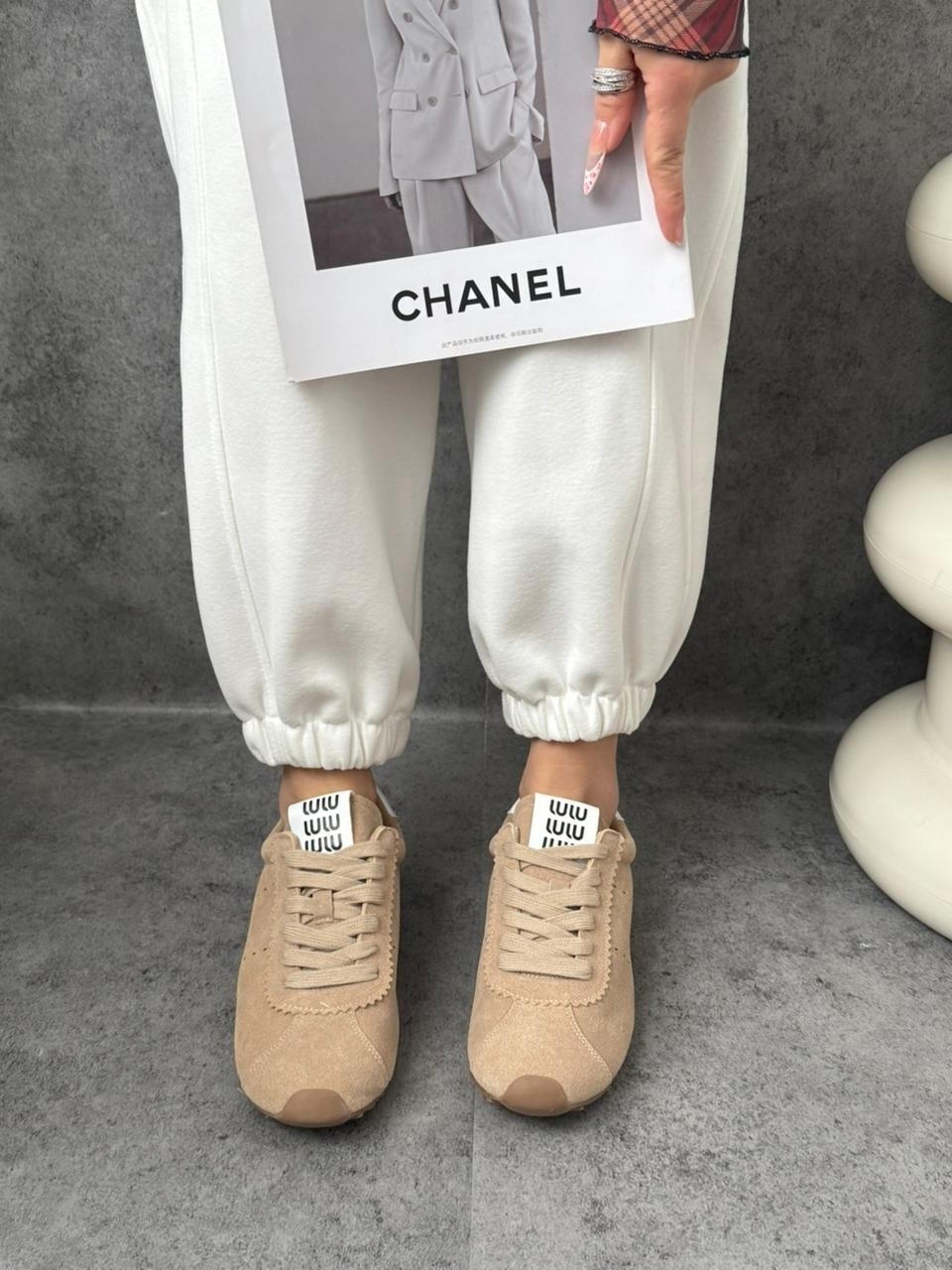 замшевые кроссовки,,женские кроссовки,женские замшевые кроссовки,итальянские кроссовки светло коричневые 2026