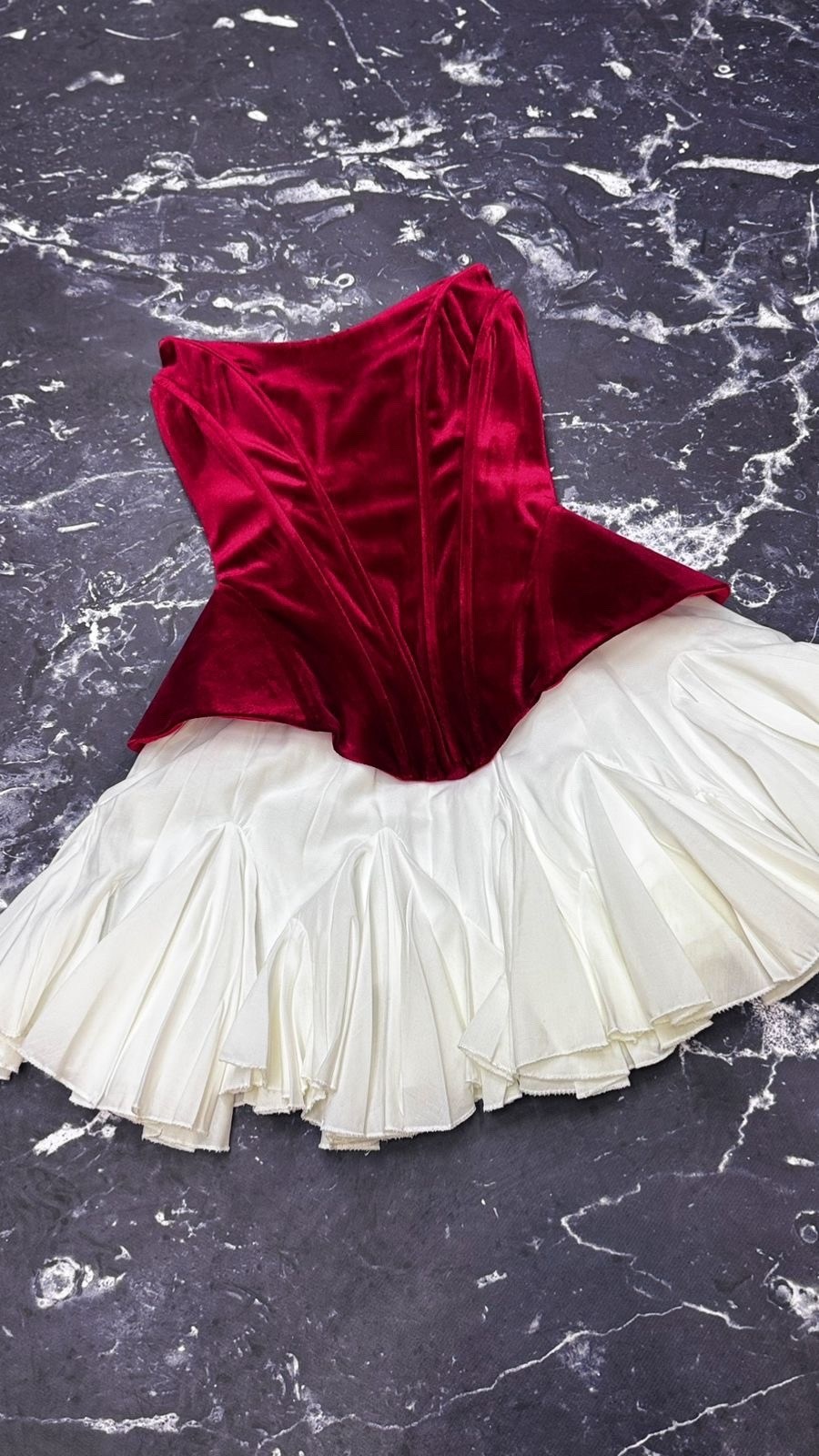 корсет из бархата,бархатный корсет,корсет атласный,красный корсет,корсет