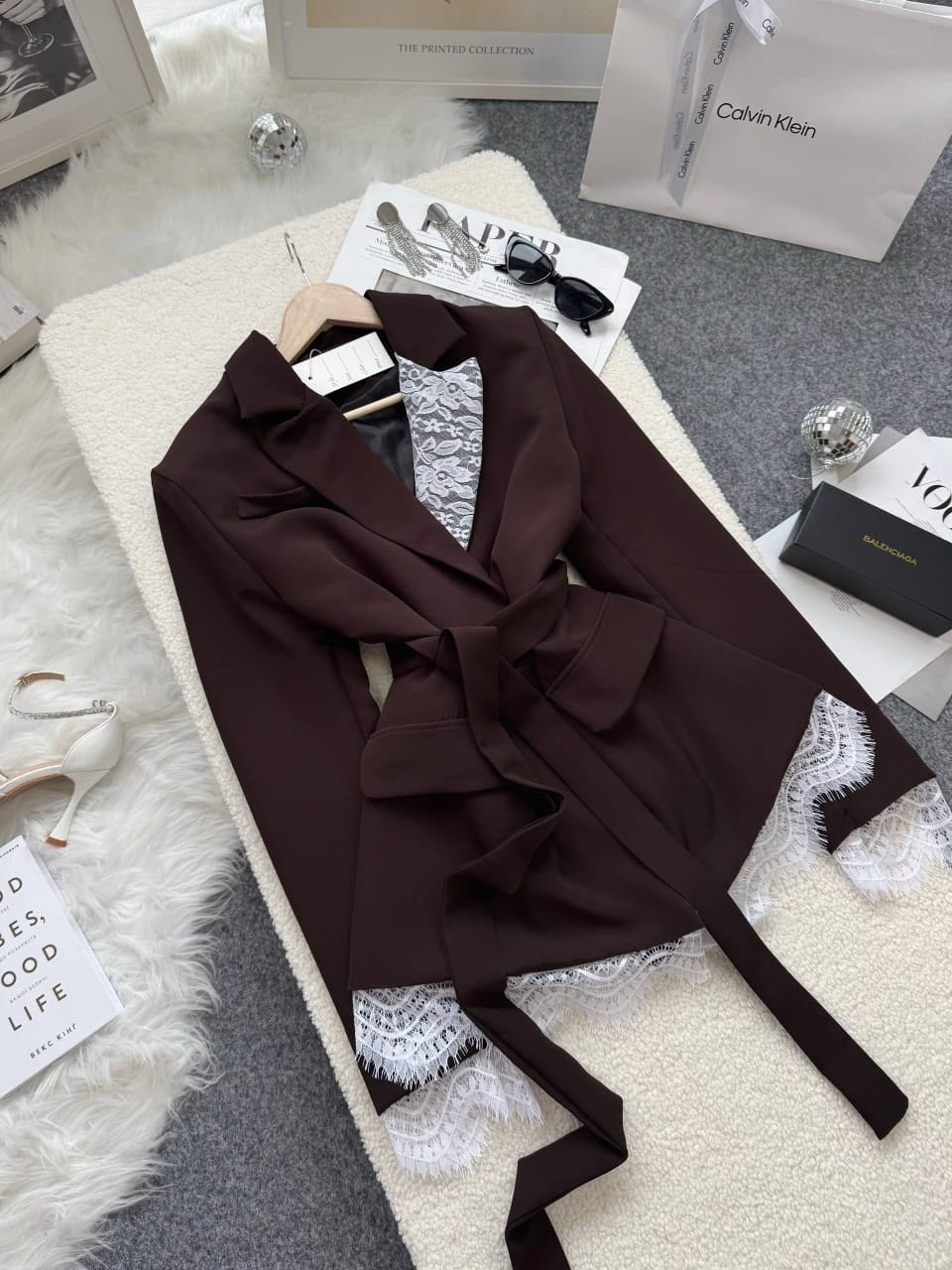 пиджак женский приталенный удлиненный sade,пиджак с поясом,костюм с поясом,женский пиджак с поясом,пиджак женский