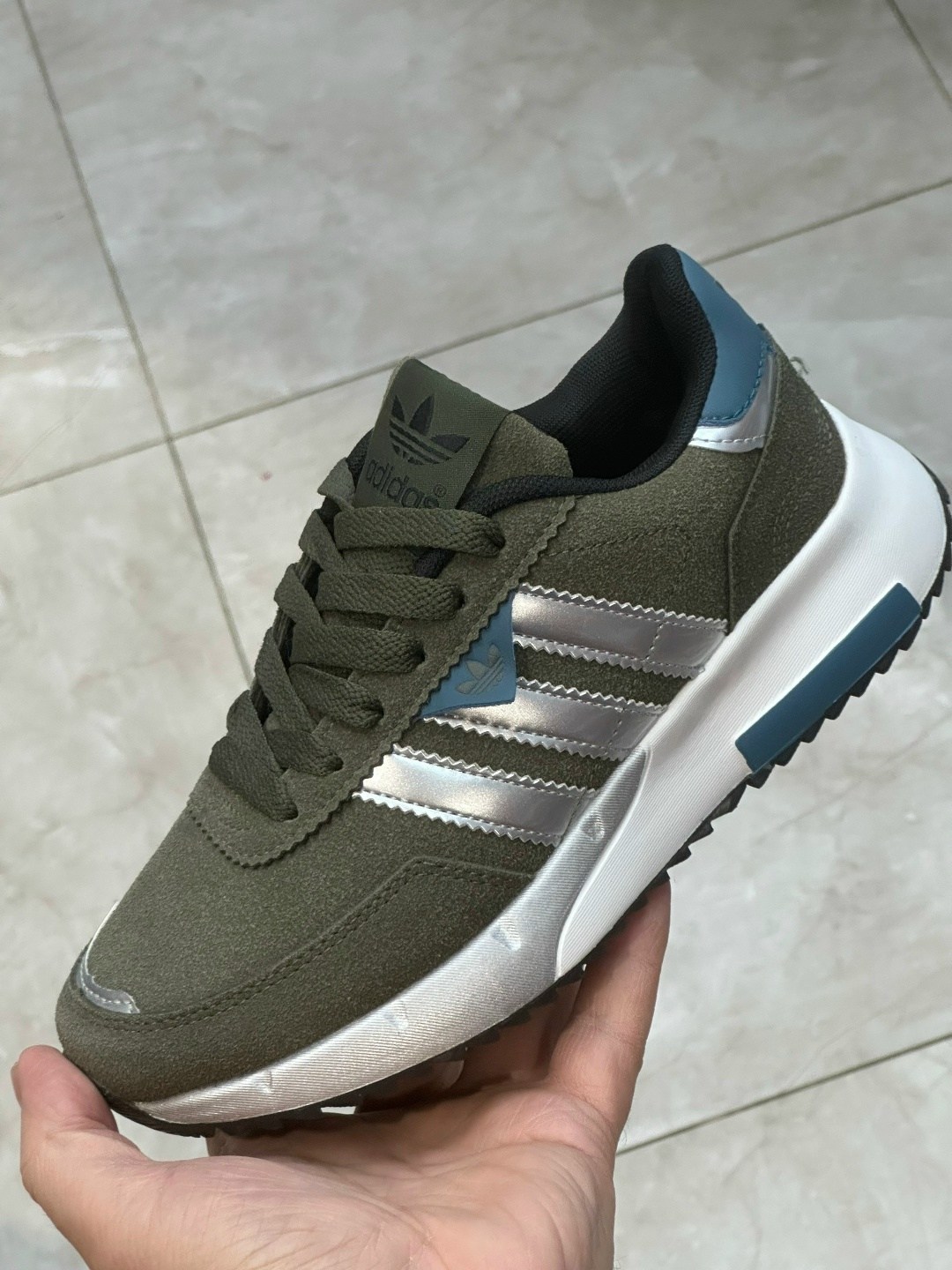 кроссовки женские adidas,кроссовки adidas,кроссовки adidas retropy,адидас кроссовки ретропи,кроссовки мужские adidas