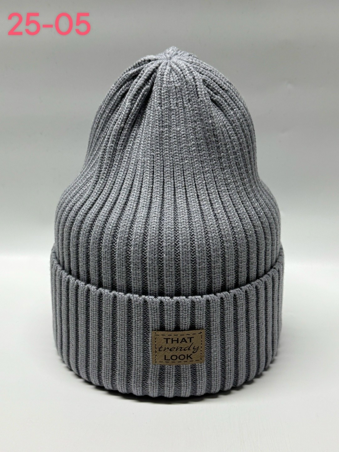 шапки,шапка женская,шапка вязаная,демисезонная шапка,шапка для женщин