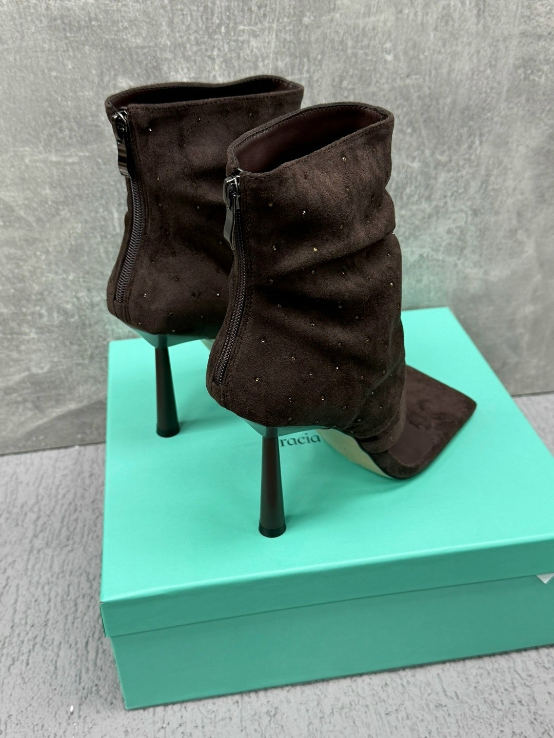 ,модные ботильоны,модная ,сапоги,босоножки на каблуках