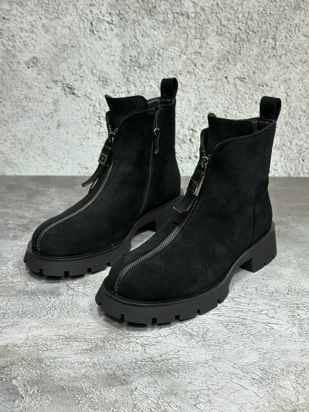 ботинки женские натуральная итальянская замша,ботинки женские,,юничел замшевые зимние ботинки,ботинки черный madella 016106339