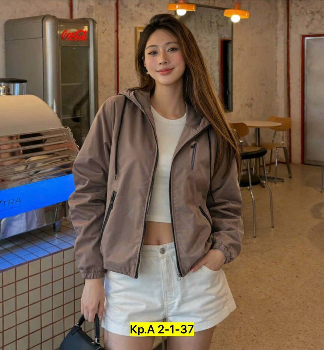 женская куртка,nike jacket,куртки ,куртка,бомбер найк женский