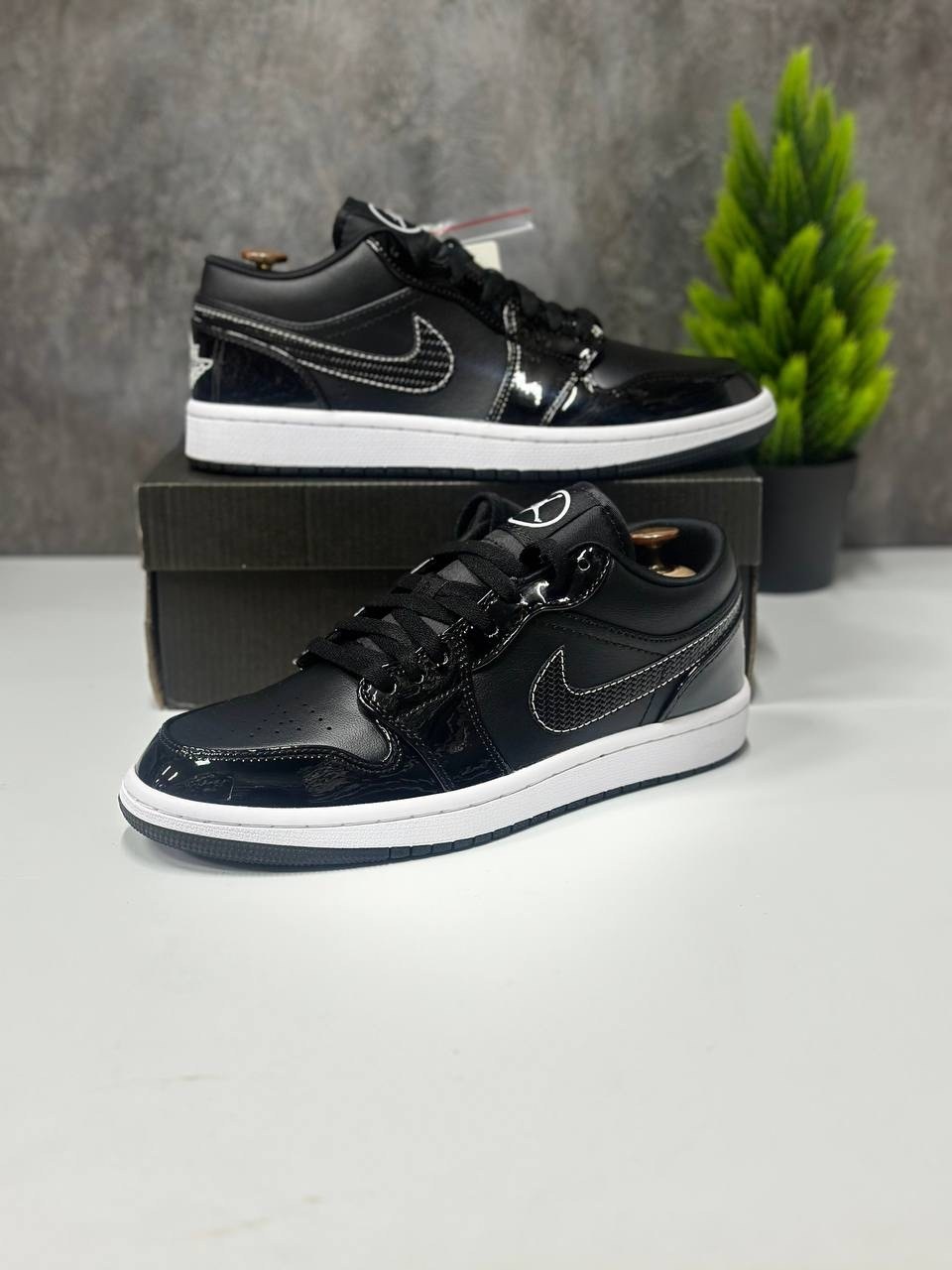 nike air jordan 1 low,nike air jordan 1 low se,carbon fiber jordan 1 low,кроссовки nike air jordan 1 low,air jordan 1 low all star 2026