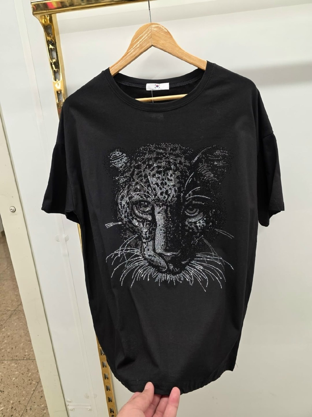 женская футболка,футболки модные,футболка оверсайз со стразам,футболки белые,летние футболки