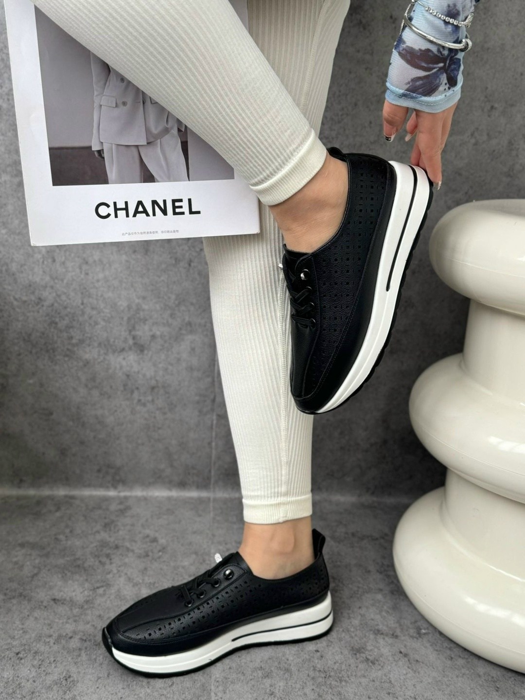 ,кроссовки женскиe,кроссовки балдинини женские,лоферы с перфорацией,кеды с перфорацией женские