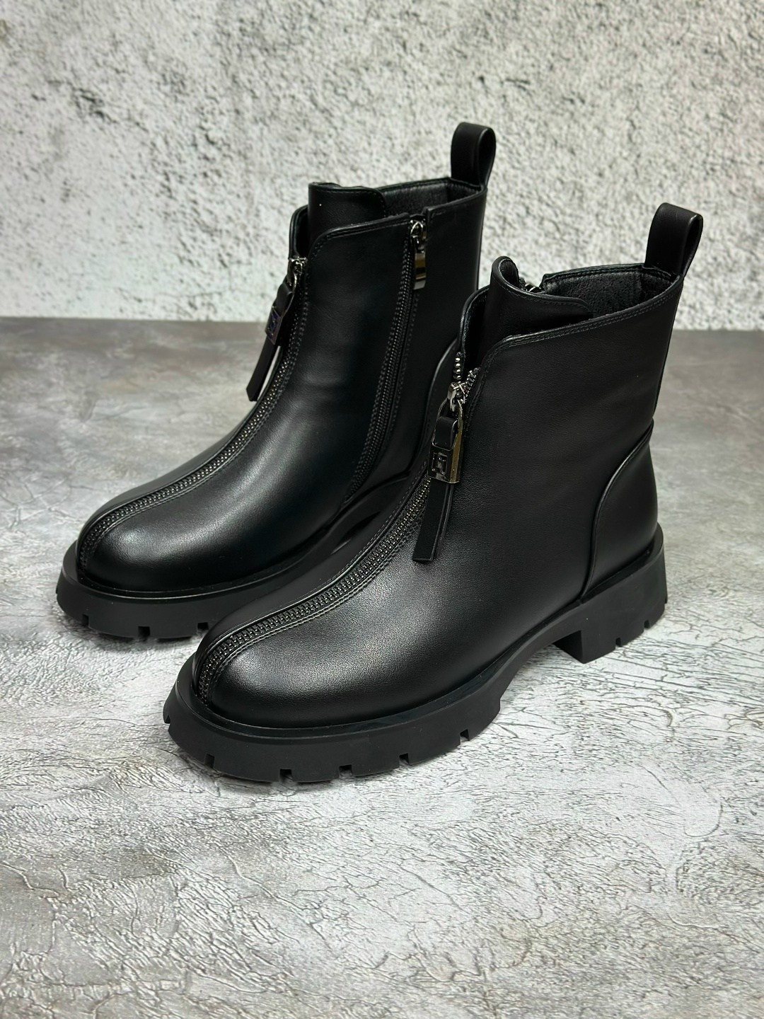 ботинки женские натуральная итальянская замша,ботинки женские,,юничел замшевые зимние ботинки,ботинки черный madella 016106339