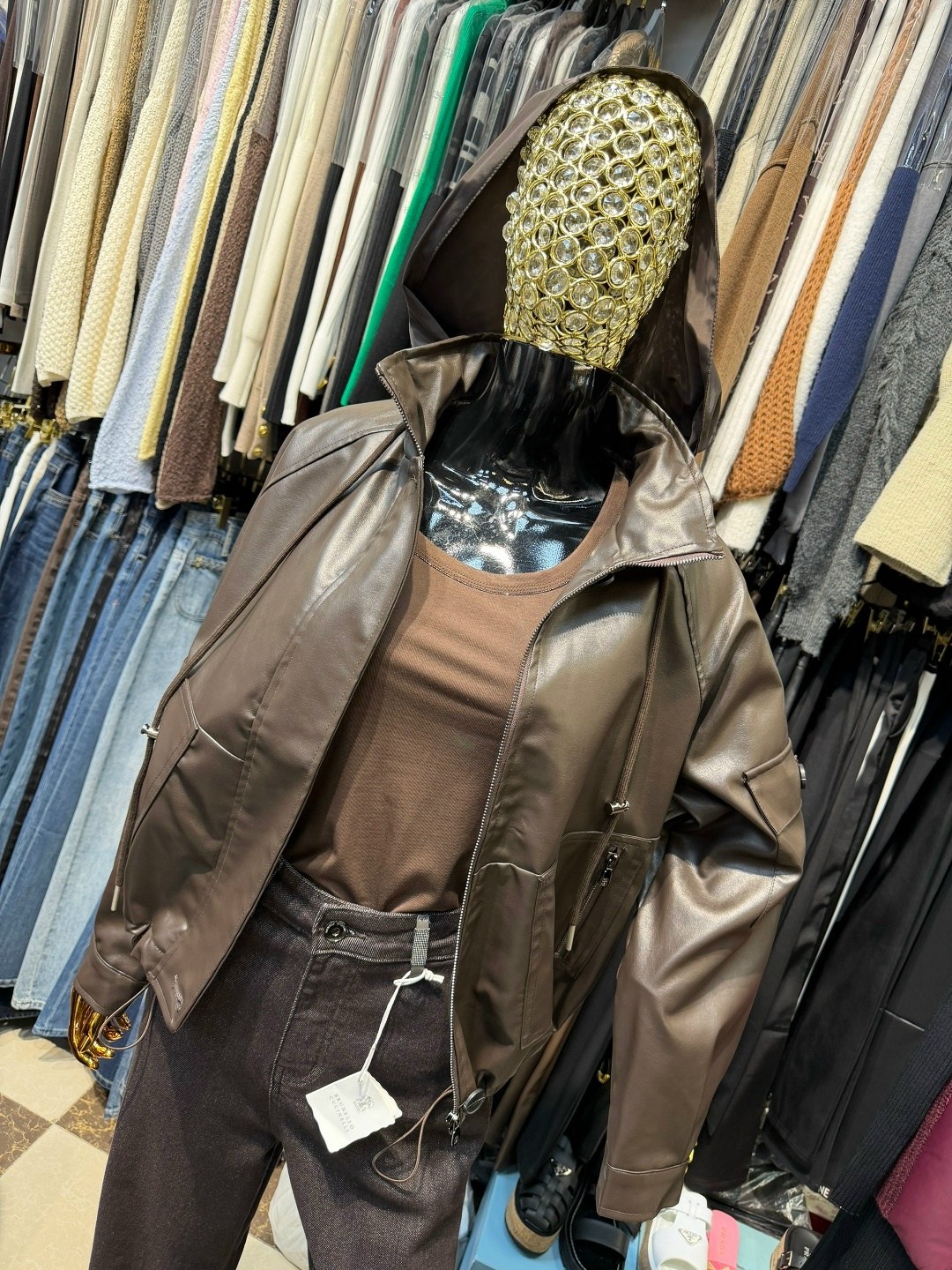 куртка косуха,кожаная куртка,женская кофта,стиль одежды,женской одежды