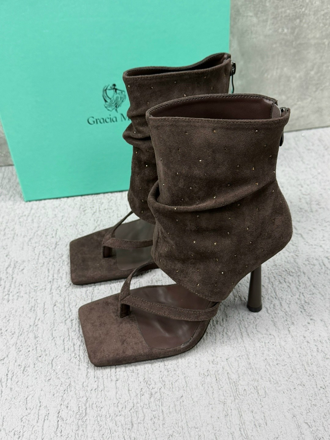 ,модные ботильоны,модная ,сапоги,босоножки на каблуках