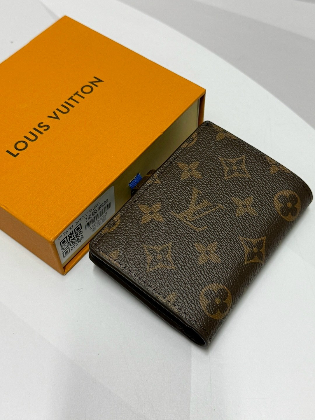 louis vuitton кошельки,обложка на паспорт louis vuitton,блокнот louis vuitton,кошелек louis vuitton новый,женские кошельки
