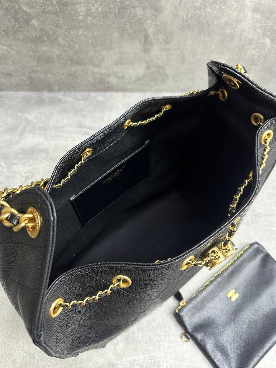 сумка из натуральной кожи chanel 520698291,женская сумка chanel,сумка chanel,сумка шанель,chanel черная кожаная сумка тоут для женщин