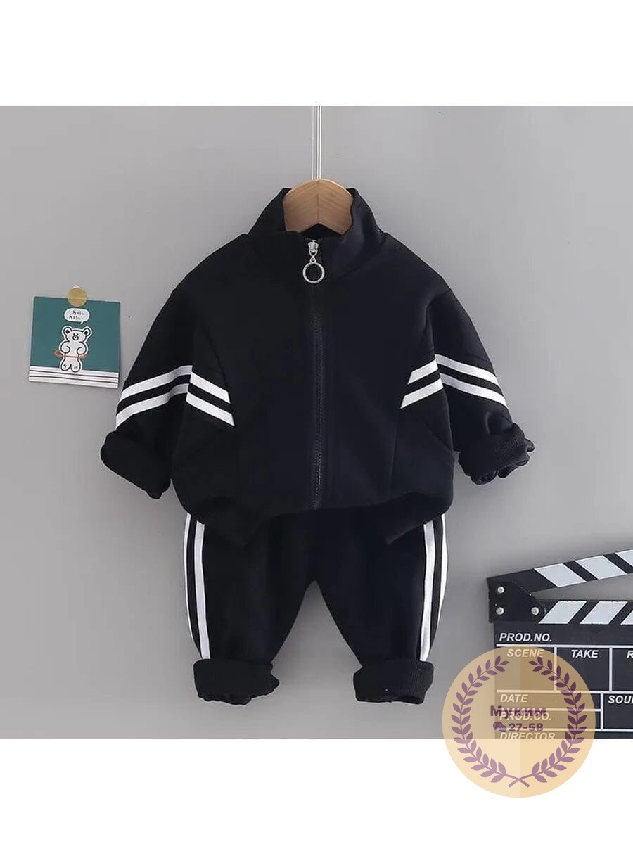 cпортивный костюм для мальчика,спортивные костюмы для детей,детские спортивные костюмы,комплект одежды для мальчика,костюм комплекты