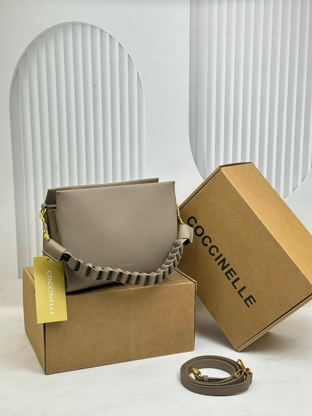 сумка coccinelle,сумка женская coccinelle,сумка,женская сумка,сумка женская coccinelle натуральная замша