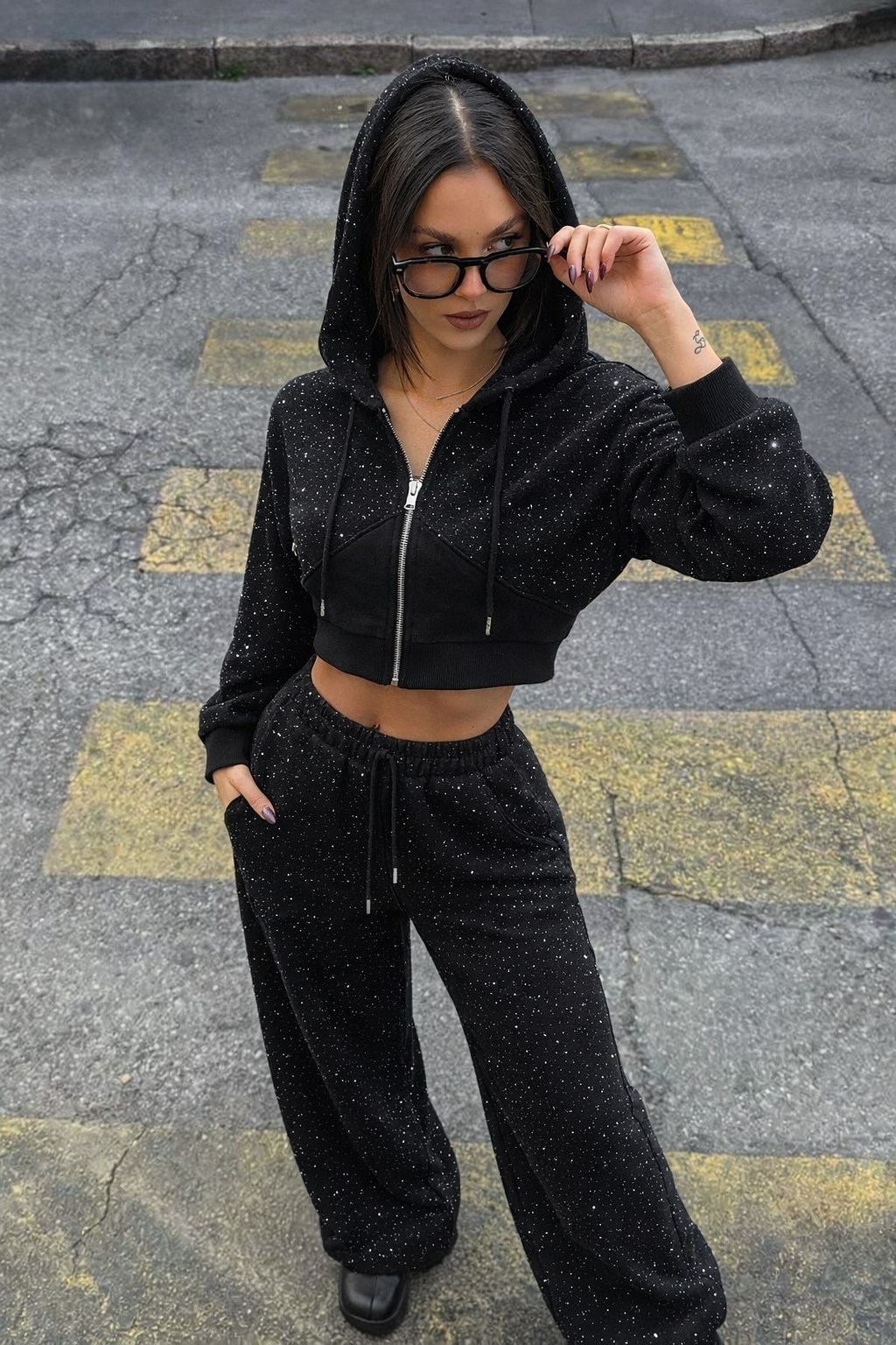 костюм женский,костюм женский модный мир,спортивный оверсайз костюм со стразами o.che 324106470,костюм стразы,спортивный костюм со стразами