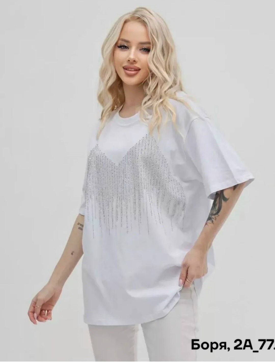 футболка оверсайз со стразам,футболка женская оверсайз со стразами,футболка со стразами оверсайз нарядная,базовая футболка со стразами оверсайз туника черная abidov style,футболка женская со стразами