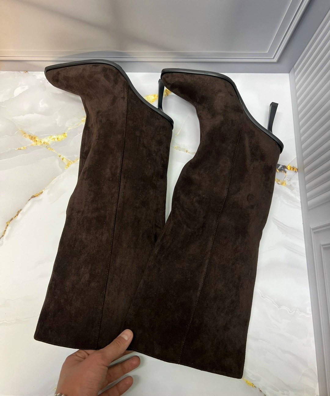 сапоги маскотт замшевые на каблуке,замшевые сапоги,демисезонные шоколадные коричневые сапоги высокие сапоги трубы ботфорты замшевые высокий каблук,сапоги,сапоги sylvia sam edelman черная замша